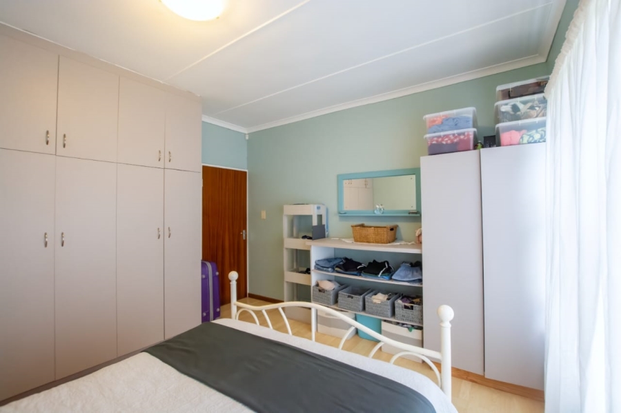 4 Bedroom Property for Sale in Wavecrest Eastern Cape